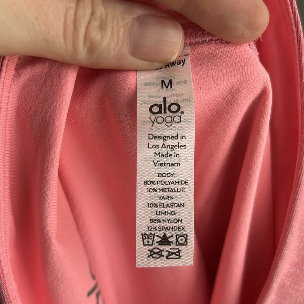 Alo Yoga Women’s Bubblegum Pink Iridescent Biker Athletic Shorts Medium